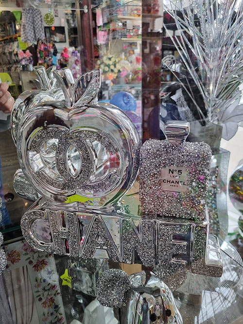 Dover-Gift-Shop-Bling-Toys-Corgi-Stobart-Household-180