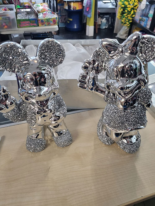 Dover-Gift-Shop-Bling-Toys-Corgi-Stobart-Household-233