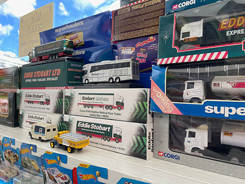 Dover-Gift-Shop-Bling-Toys-Corgi-Stobart-Household-31