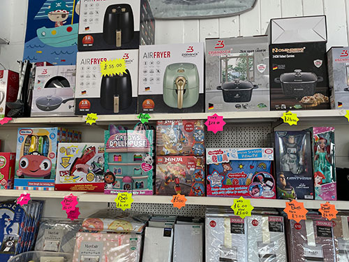 Dover-Gift-Shop-Bling-Toys-Corgi-Stobart-Household-34
