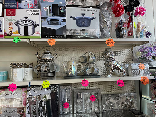 Dover-Gift-Shop-Bling-Toys-Corgi-Stobart-Household-37
