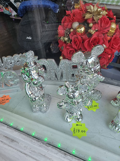 Dover-Gift-Shop-Bling-Toys-Corgi-Stobart-Household-55