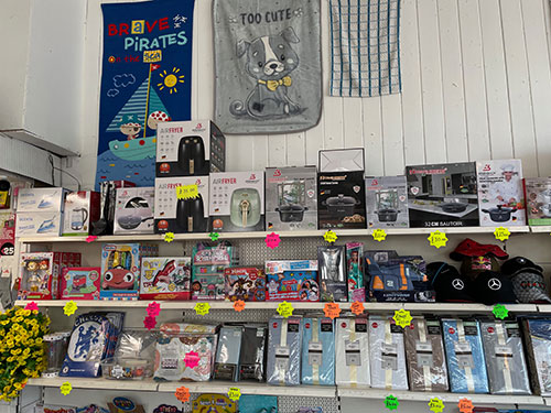 Dover-Gift-Shop-Bling-Toys-Corgi-Stobart-Household-8